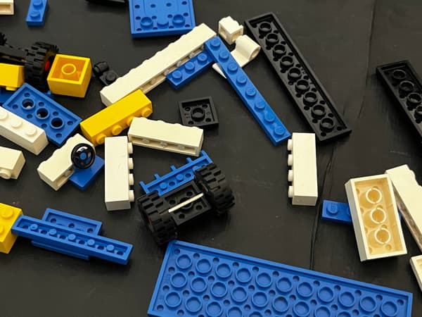 6367 LEGO Lorry