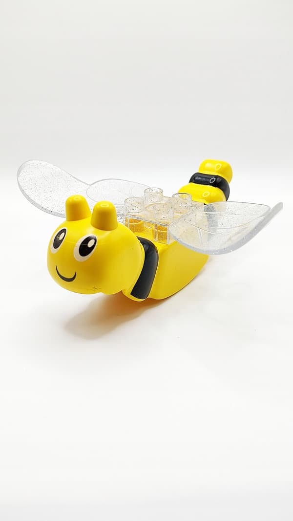 Lego Duplo Little Forest Friends figurine: large insect – bee