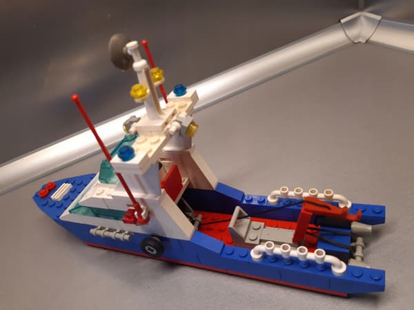 LEGO 6353 Coastal Cutter (No. 2)