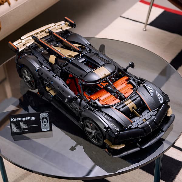 LEGO - TECHNIC - KOENIGSEGG SADAIR'S SPEAR MEGACAR - 42232
