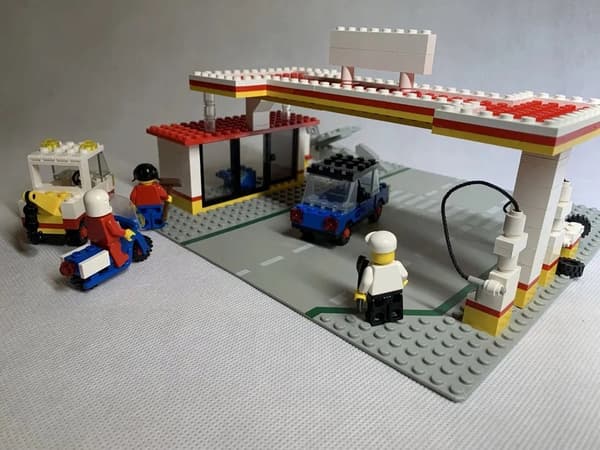 6371 LEGO Shell Station