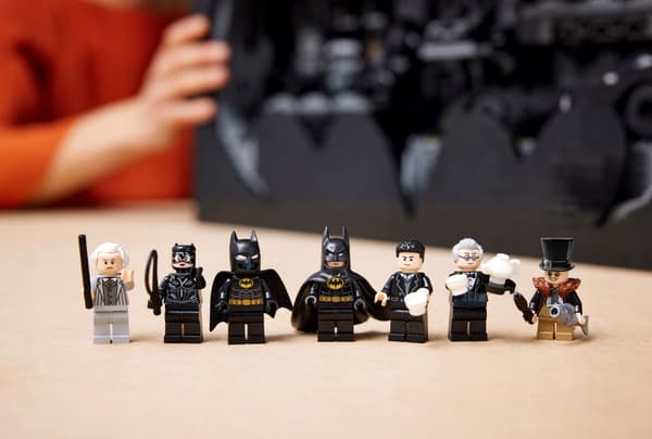 LEGO 76252 DC Batman’s Cave in a Frame
