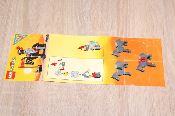 LEGO CASTLE CLASSIC 6009 Black Knight SET instructions