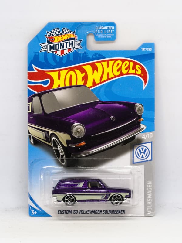 HOT WHEELS Custom '69 Volkswagen Squareback Purple