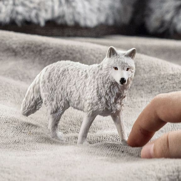 POLAR WOLF [FIGURINE]