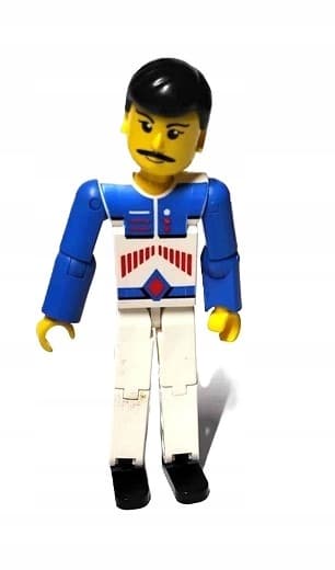 014g2. Lego Technic Figure 8223