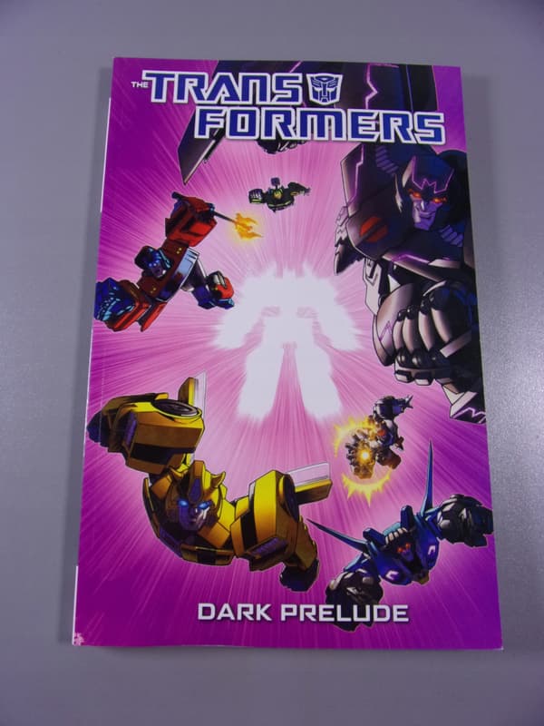 THE TRANSFORMERS: DARK PRELUDE, 2013, English-language edition