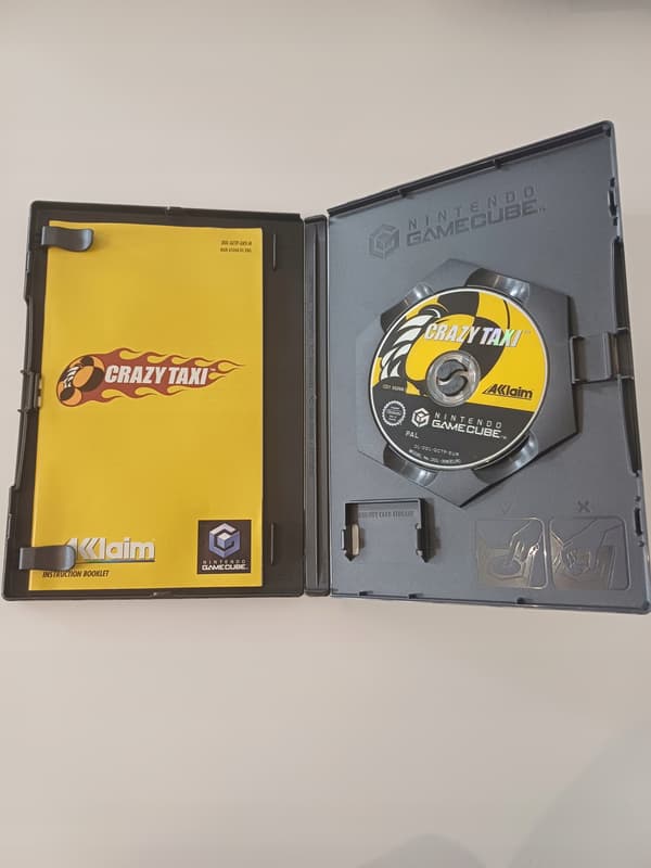CRAZY TAXI Nintendo GameCube (boxed)