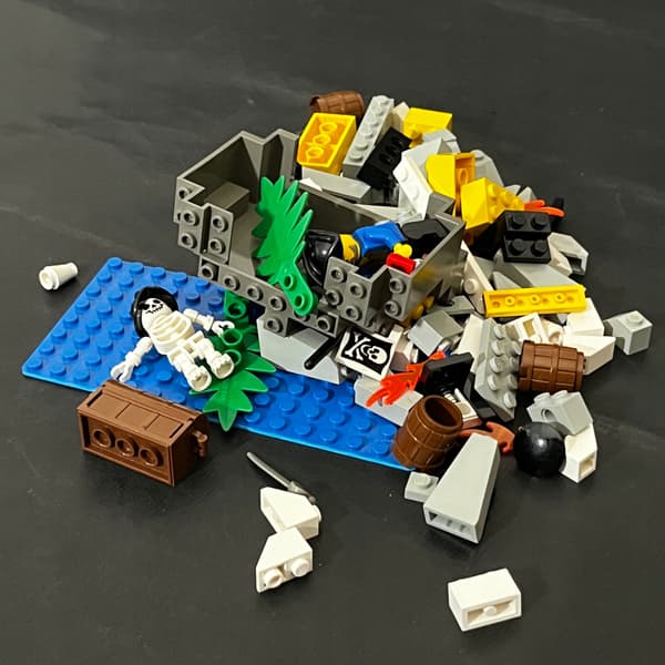 6248 LEGO Volcano Island