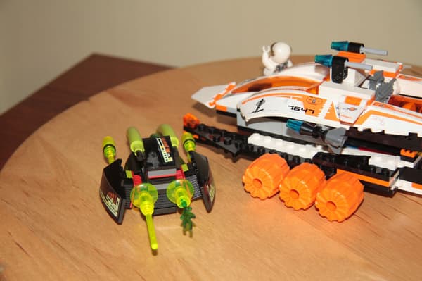 Lego Mars 7647 MX-41 Interceptor Fighter