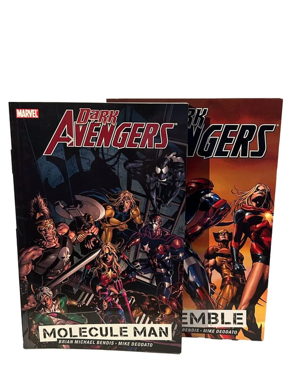 227C MARVEL COMICS BRIAN MICHAEL BENDIS DARK AVENGERS VOL. 1 & 2