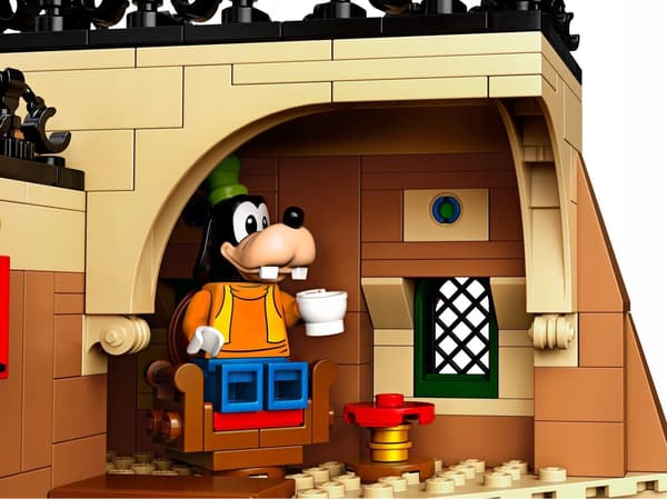 LEGO Disney Train and Station 71044