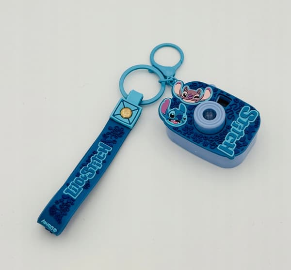 Pyramid – STITCH & ANGEL – Projector Keychain with 8 pictures