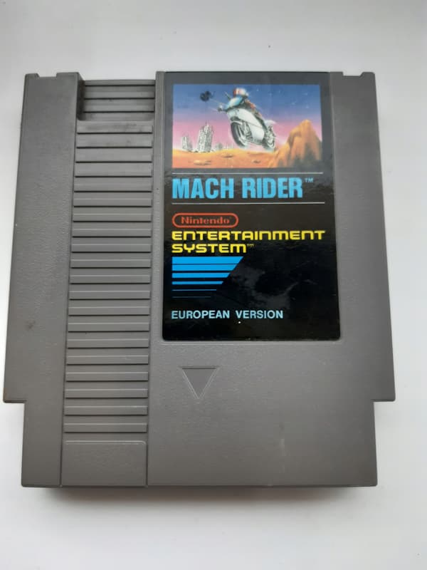 MACH RIDER Nintendo NES