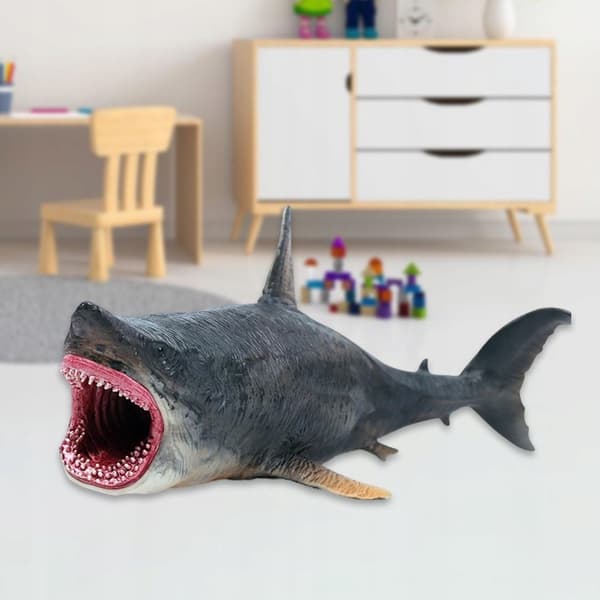 Shark Action Figures Simulation: Hand-painted miniature marine life