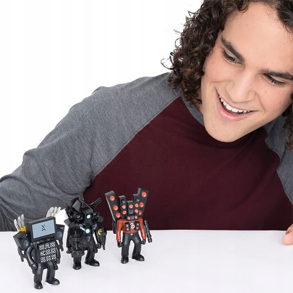 Titan Collectible Figures 3-Pack