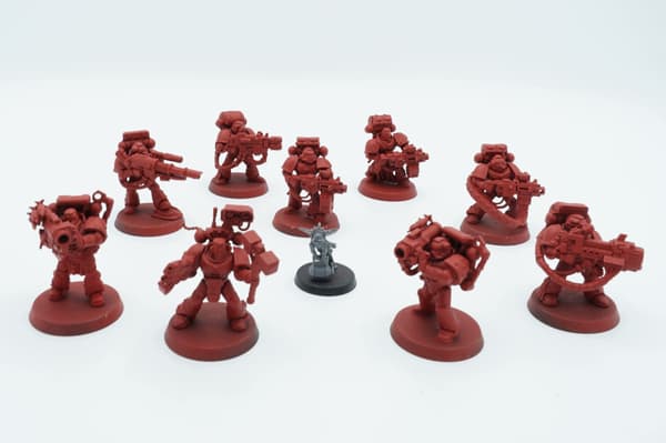 Warhammer 40k Space Marines Devastator Squad – set of 9 plastic miniatures