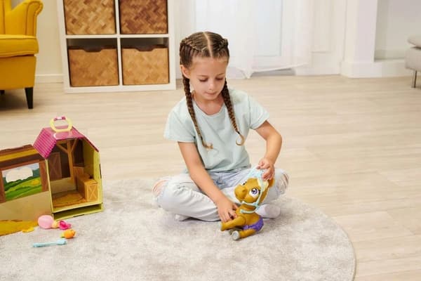 SIMBA PAMPER PETZ PONY INTERACTIVE TOY FOR CHILDREN – DRINKS AND WETS ITSELF