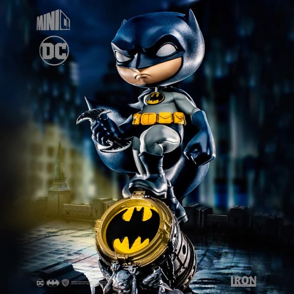 Batman collector’s figurine