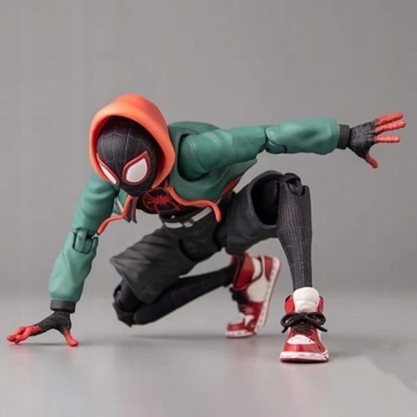 SPIDER-MAN: MILES MORALES FIGURINE – ACTION FIGURES