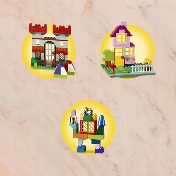 LEGO Classic Set 10696: Medium Box + 4 building bricks