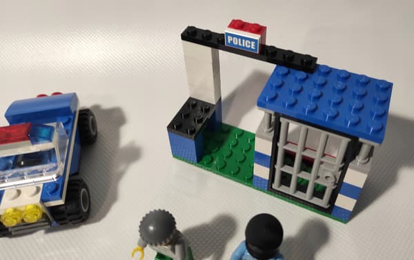 LEGO Bricks & More: 4636 – Police – building set