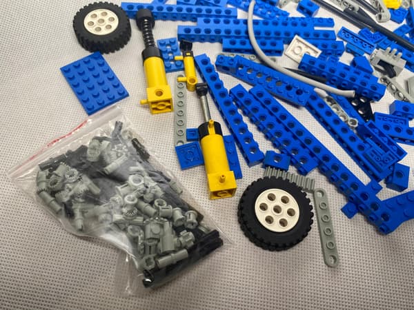 LEGO Technic 8042 Pneumatic Set