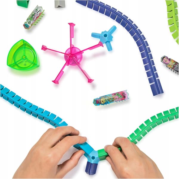 HEX BOTS NANO LAND STEM SET: 3 NANO ROBOTS