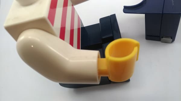 170a LEGO minifigure toolbox, 19 cm, damaged handle Lego001