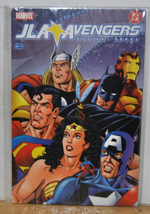 PERFECT Jla / Avengers 1 Marvel DC