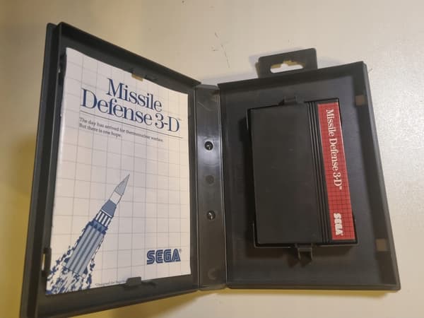 Missile Defence 3-D, a Mega Cartridge game for the SEGA MASTER SYSTEM