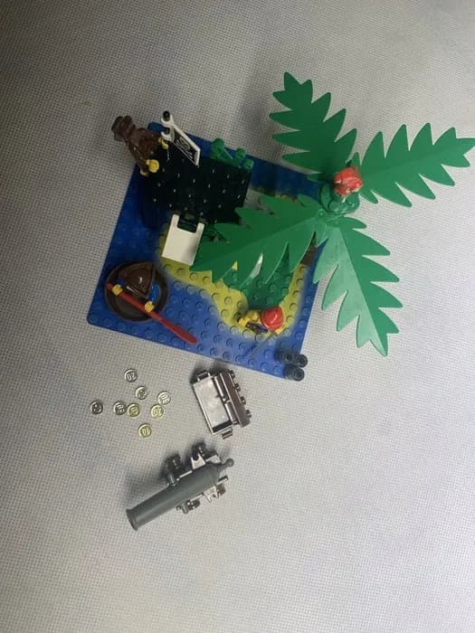 Lego 6260 - Shipwreck Island