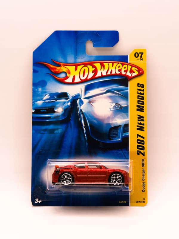 HOT WHEELS Dodge Charger SRT8 Red
