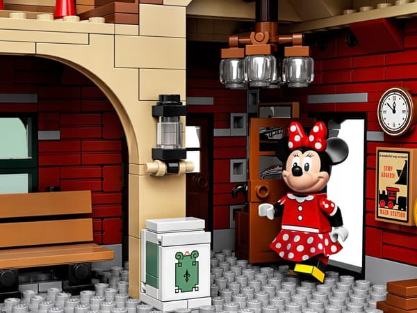 LEGO Disney Train and Station 71044