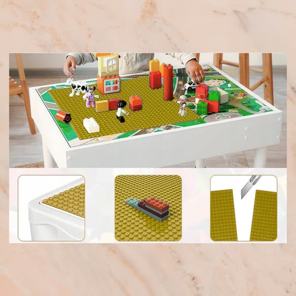 LEGO Classic Set 10696: Medium Box + 4 building bricks