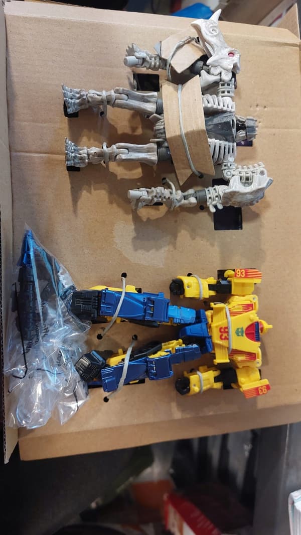 Transformers Generations Legacy Leadfoot and Masterdominus figures