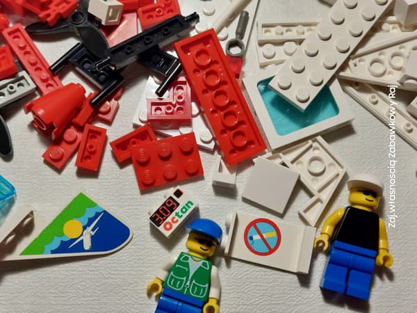 LEGO 1808 Light Aircraft and Ground Support