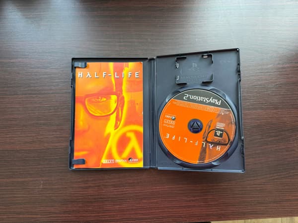 Half-Life description! PS2