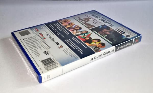 DISNEY SING IT PS2 – NEW – SEALED –