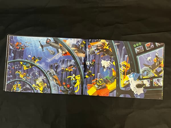 697 LEGO Ideas Book