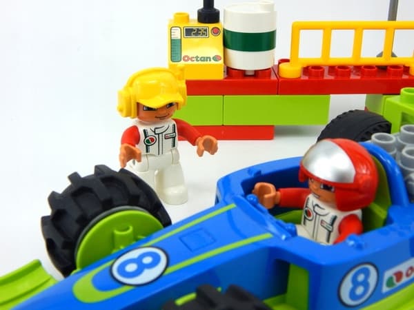 LEGO Duplo 6143 Racing Team