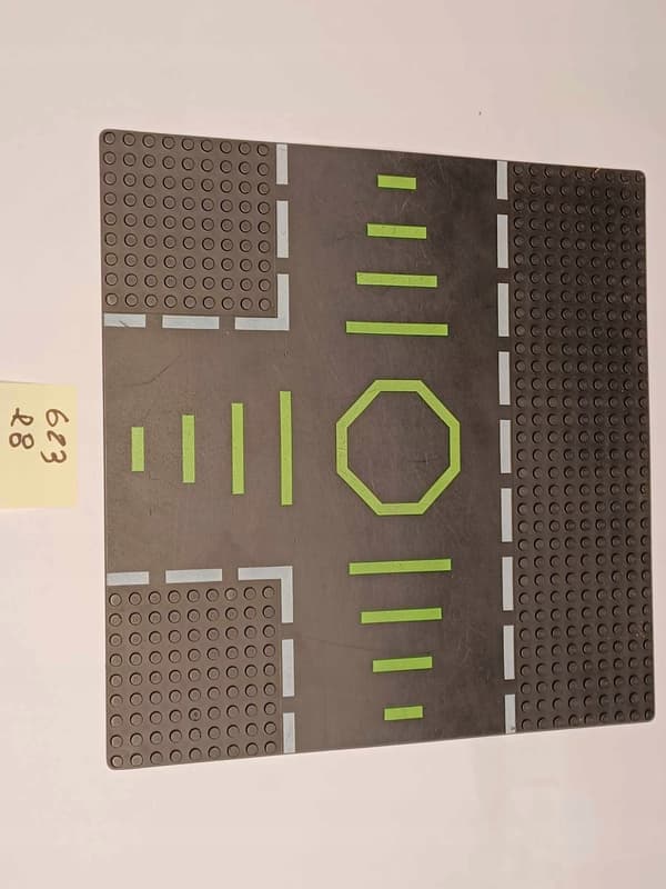 623R8. LEGO thin building plate 32x32, thin 32x32, BLACTRON 2360