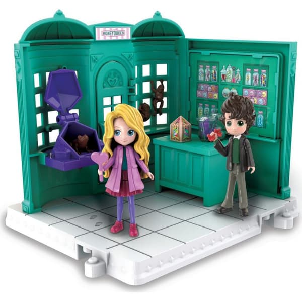 Harry Potter Honeydukes Play Set with Figures