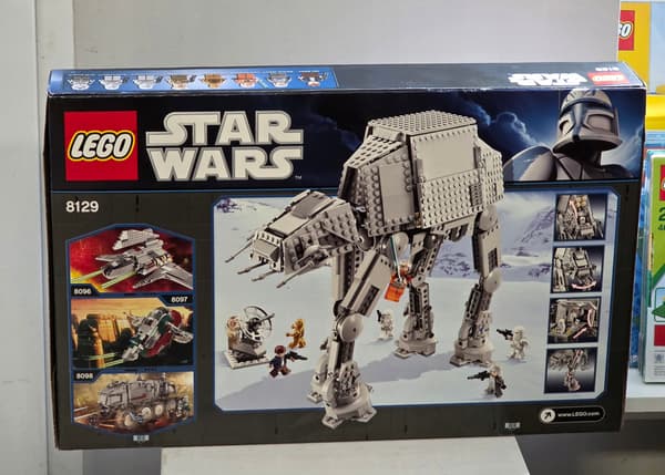 LEGO Star Wars 8129 AT-AT Walker