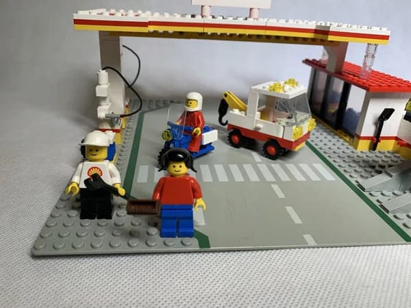 6371 LEGO Shell Station