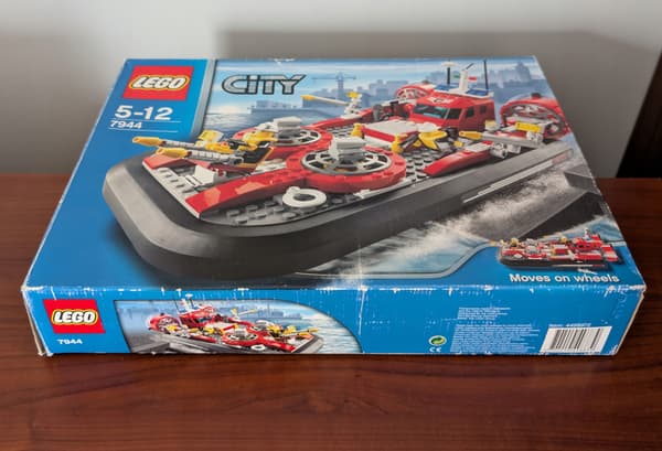 Lego 7944 Fire Brigade Hovercraft with Box