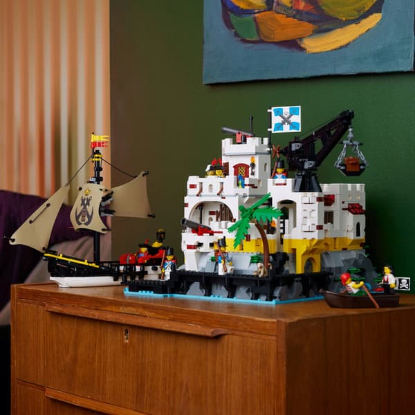 LEGO ICONS Eldorado Fortress 10320