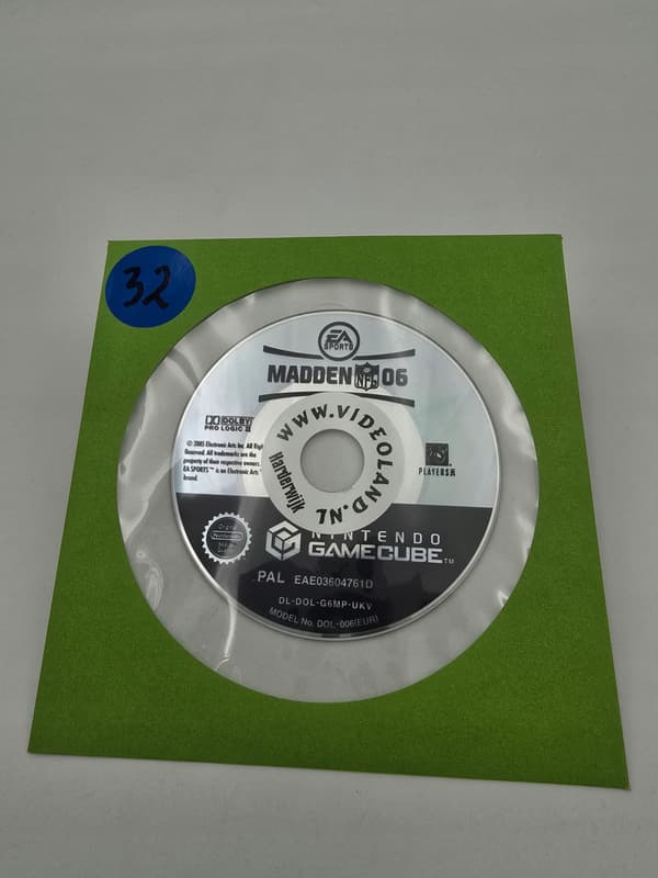 NINTENDO GAMECUBE MADDEN 06