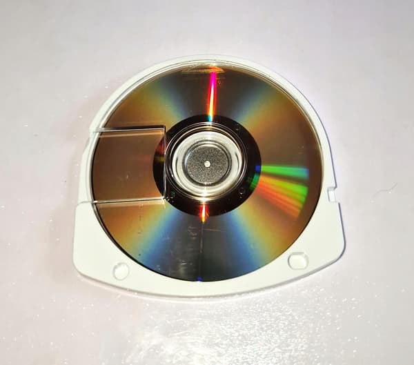 BEHIND ENEMY LINES PSP UMD VIDEO DISC +DB