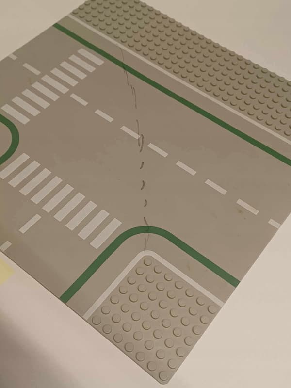 190A8. LEGO thin building plate, 32x32, damaged, 2360